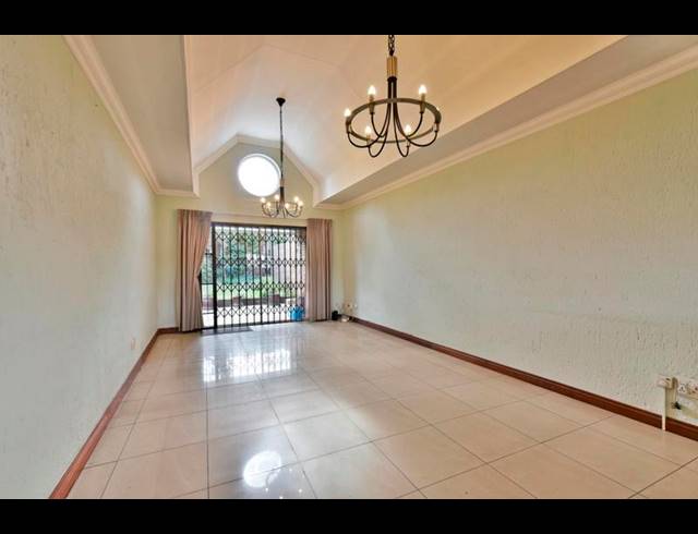 3 BEDROOM CLUSTER FOR SALE IN OAKDENE